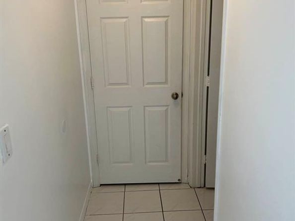 Undisclosed Address #FX-10523867, Weston FL 33326