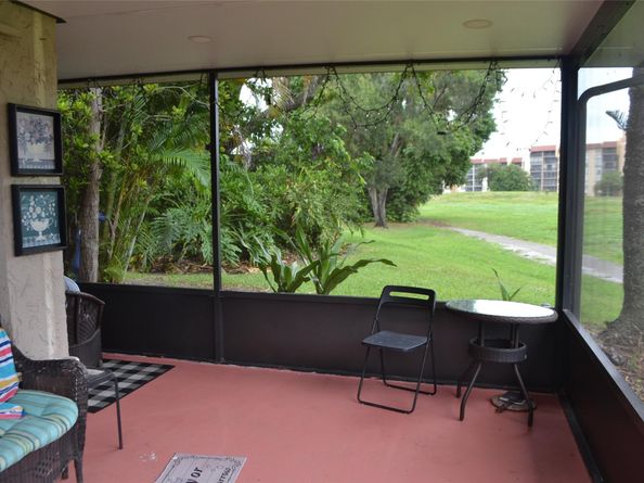 3539 Inverrary Blvd W, Lauderhill FL 33319
