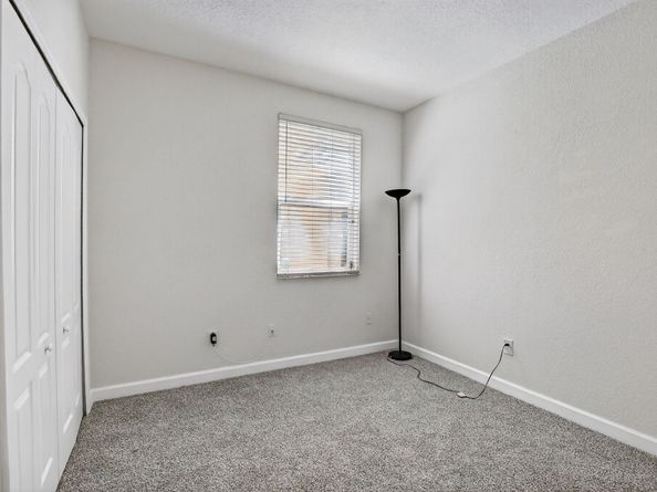 110 Jacaranda Country Club Dr 104, Plantation FL 33324