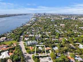 208 34th Street, West Palm Beach FL 33407