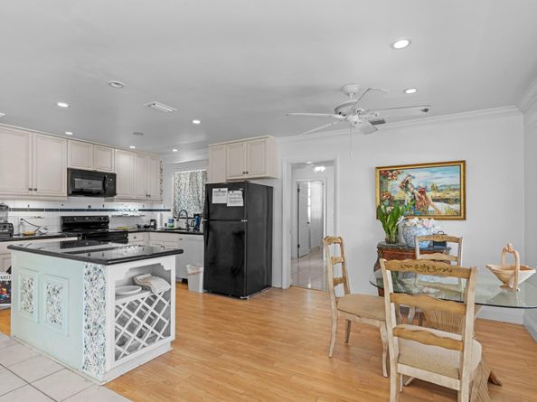 208 34th Street, West Palm Beach FL 33407