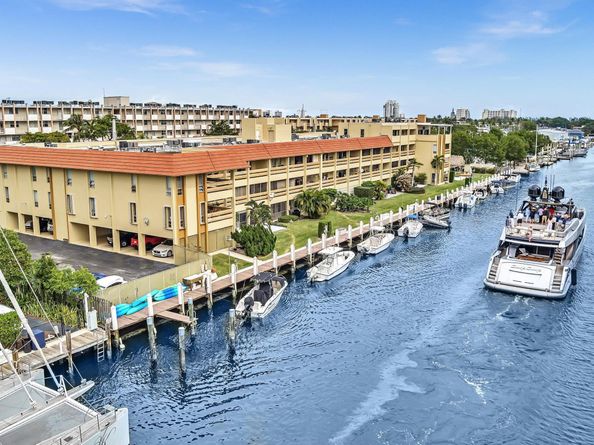 1700 SE 15th Street 304, Fort Lauderdale FL 33316