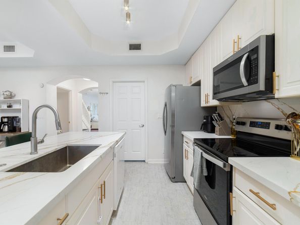 2931 Hope Valley Street 401, West Palm Beach FL 33411