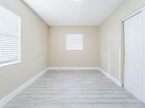 1786 Lauderdale Manor Dr, Fort Lauderdale FL 33311