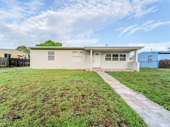 1786 Lauderdale Manor Dr