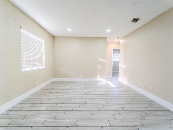 1786 Lauderdale Manor Dr, Fort Lauderdale FL 33311