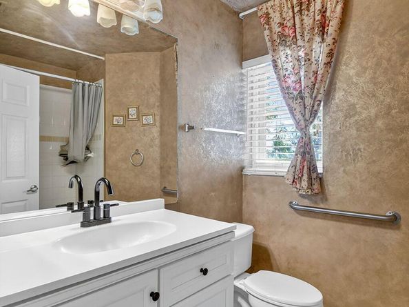 6472 Sand Hills Circle, Lake Worth FL 33463