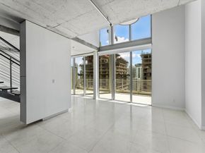690 SW 1st Ct 3114, Miami FL 33130