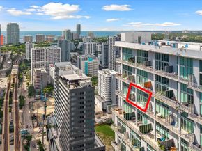 690 SW 1st Ct 3114, Miami FL 33130