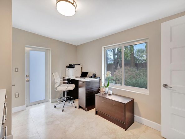 201 NE 28th Ct, Wilton Manors FL 33334