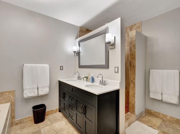 201 NE 28th Ct, Wilton Manors FL 33334