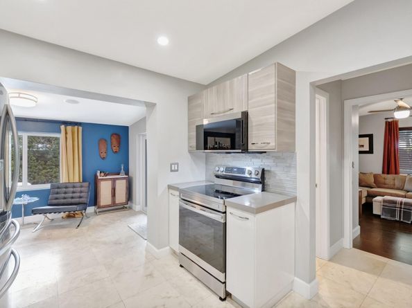 201 NE 28th Ct, Wilton Manors FL 33334