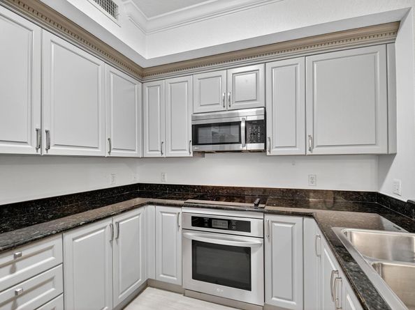 1 Renaissance Way 116, Boynton Beach FL 33426