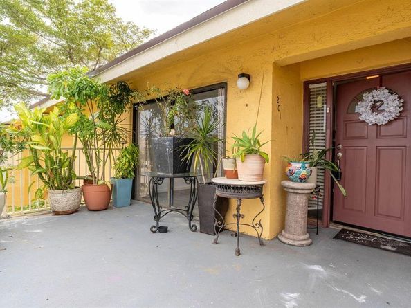 550 NW 214th 201, Miami Gardens FL 33169