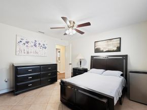 8820 NW 4th Street, Pembroke Pines FL 33024