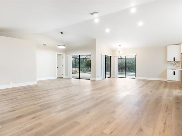 6411 NW 54th Dr, Coral Springs FL 33067