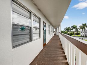 4008 Hythe A, Boca Raton FL 33434