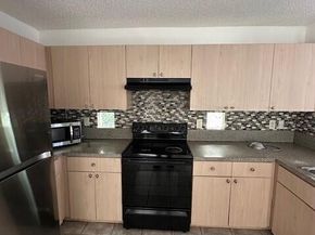 4172 Pine Hollow Circle, Greenacres FL 33463