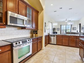 8541 NW 38th St, Cooper City FL 33024