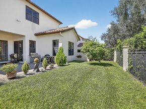 8541 NW 38th St, Cooper City FL 33024