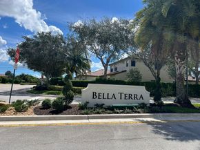 8541 NW 38th St, Cooper City FL 33024