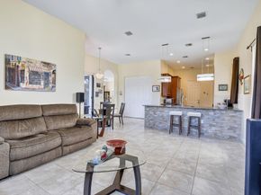 8541 NW 38th St, Cooper City FL 33024