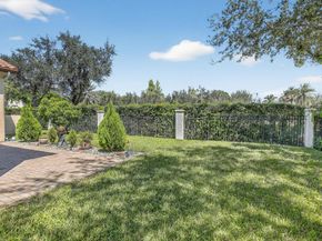 8541 NW 38th St, Cooper City FL 33024