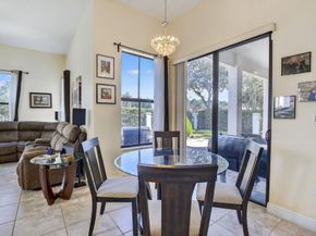 8541 NW 38th St, Cooper City FL 33024