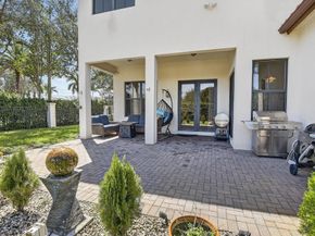 8541 NW 38th St, Cooper City FL 33024