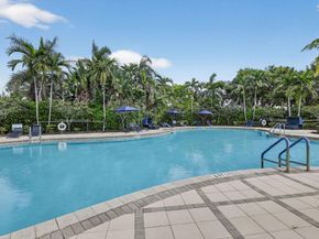 8541 NW 38th St, Cooper City FL 33024