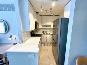 3040 NE 16th Ave 410, Oakland Park FL 33334