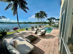 1828 SW 175th Ave, Miramar FL 33029