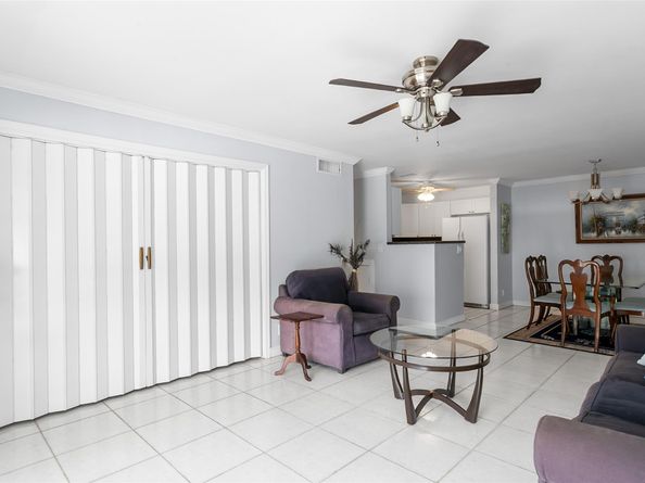 6399 Bay Club Dr 1, Fort Lauderdale FL 33308