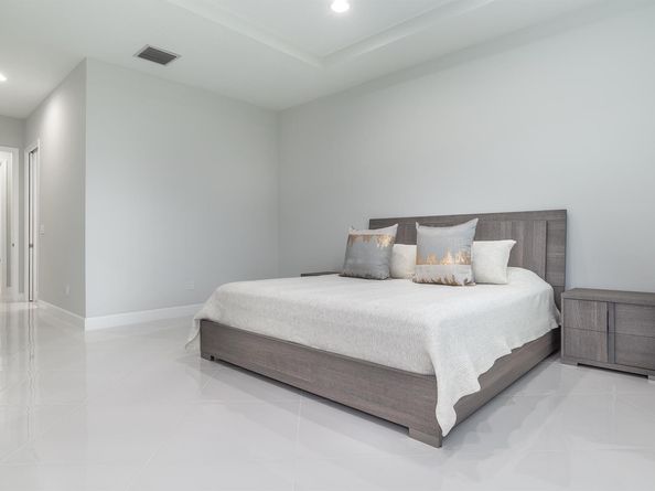 15145 Cameo Court, Westlake FL 33470
