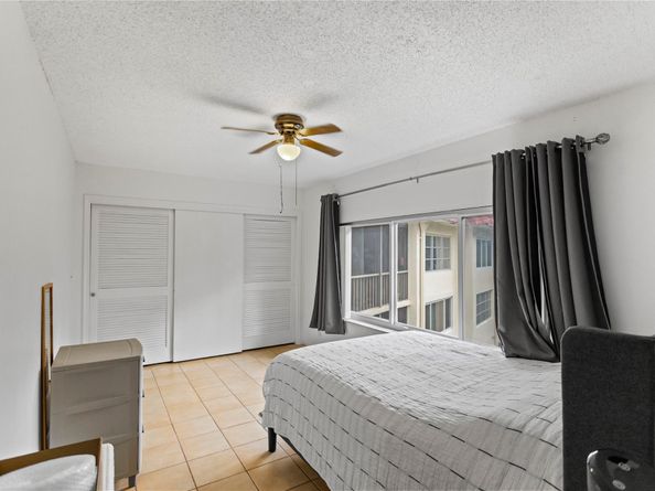 8990 S Hollybrook Blvd 305, Pembroke Pines FL 33025