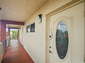 8990 S Hollybrook Blvd 305, Pembroke Pines FL 33025