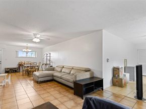 8990 S Hollybrook Blvd 305, Pembroke Pines FL 33025