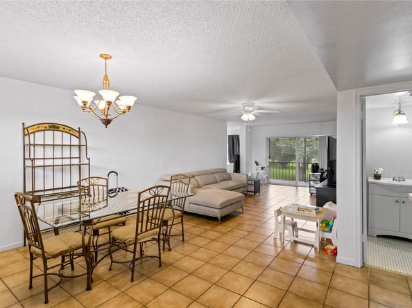 8990 S Hollybrook Blvd 305, Pembroke Pines FL 33025