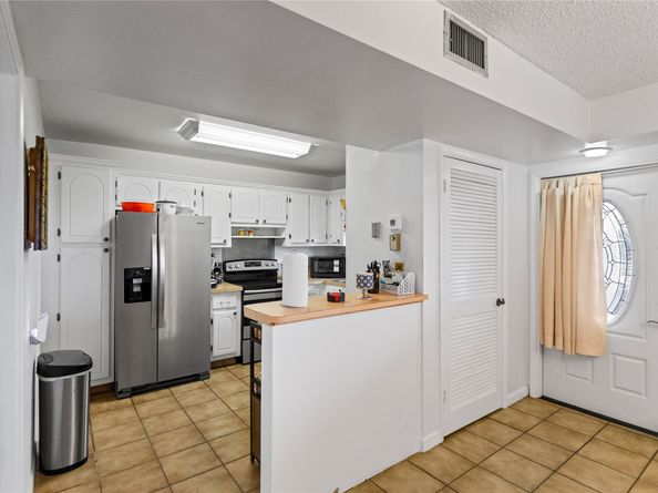 8990 S Hollybrook Blvd 305, Pembroke Pines FL 33025