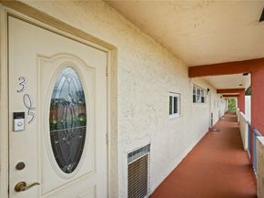8990 S Hollybrook Blvd 305, Pembroke Pines FL 33025