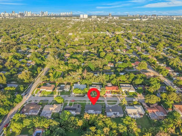 14800 NE 8th Ct, Miami FL 33161
