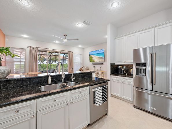 101 Casa Grande Court, Palm Beach Gardens FL 33418