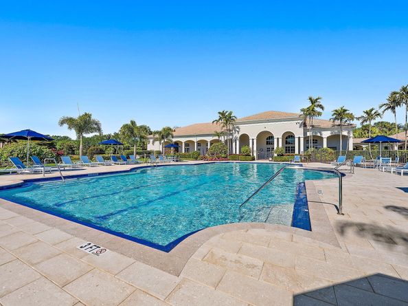 101 Casa Grande Court, Palm Beach Gardens FL 33418