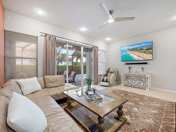 101 Casa Grande Court, Palm Beach Gardens FL 33418