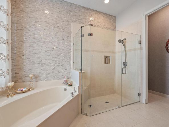 101 Casa Grande Court, Palm Beach Gardens FL 33418