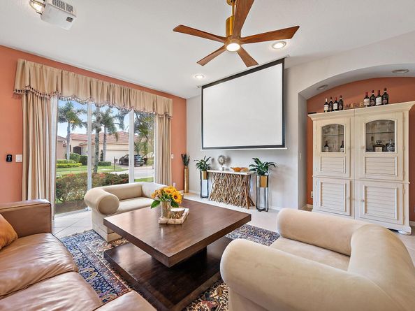 101 Casa Grande Court, Palm Beach Gardens FL 33418
