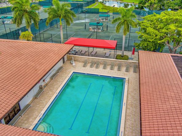 119 Club Drive, Palm Beach Gardens FL 33418