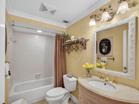 119 Club Drive, Palm Beach Gardens FL 33418
