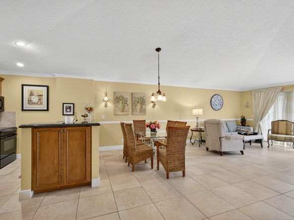 119 Club Drive, Palm Beach Gardens FL 33418