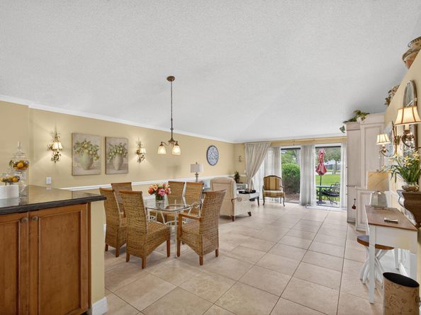 119 Club Drive, Palm Beach Gardens FL 33418